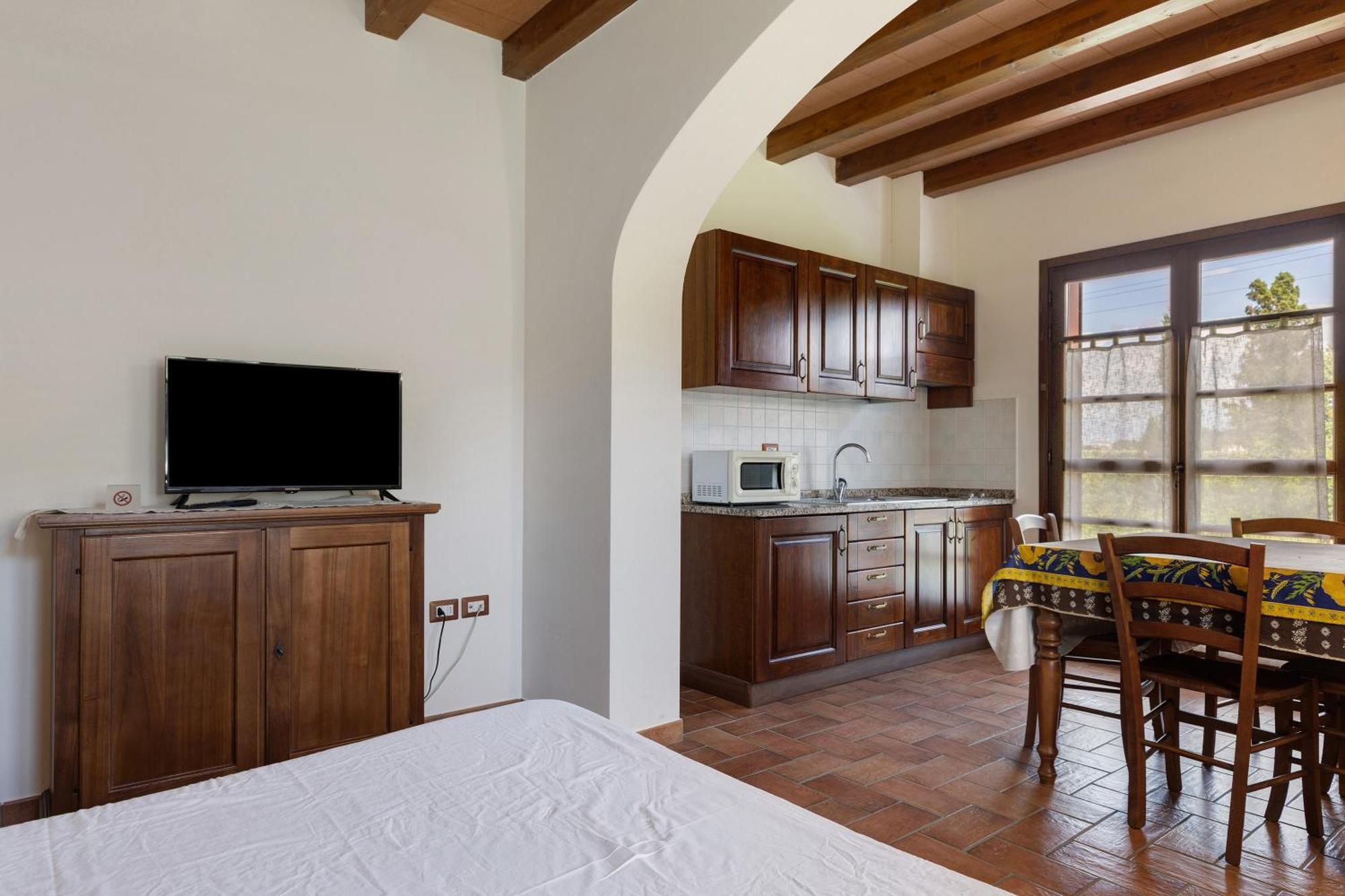 La Bettola Tavern Rooms Restaurant Montopoli in Val d'Arno Exterior photo